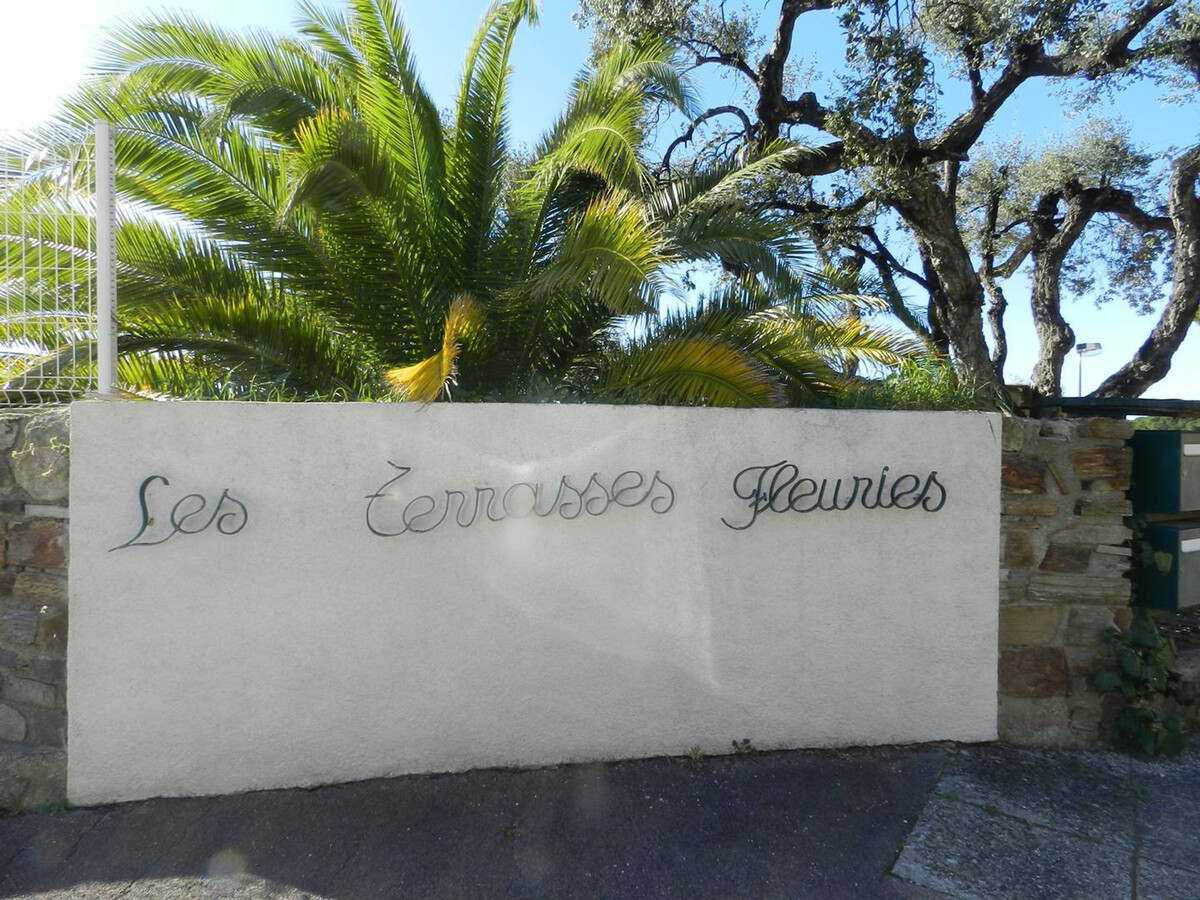 Appartement vue mer avec terrasse et parking au Lavandou - Photo 20