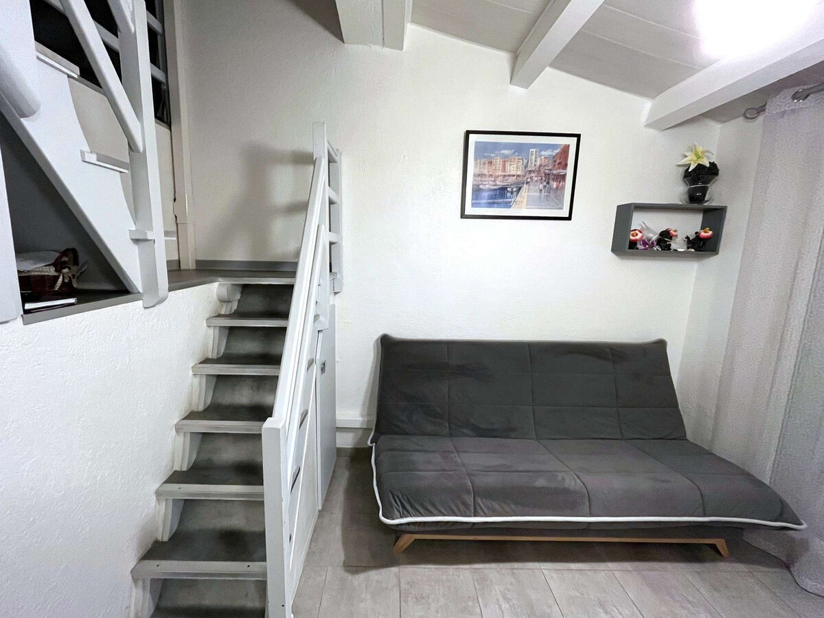 Studio mezzanine 29m² climatisé, 5 pers., parking à Cap d'Agde - Photo 4