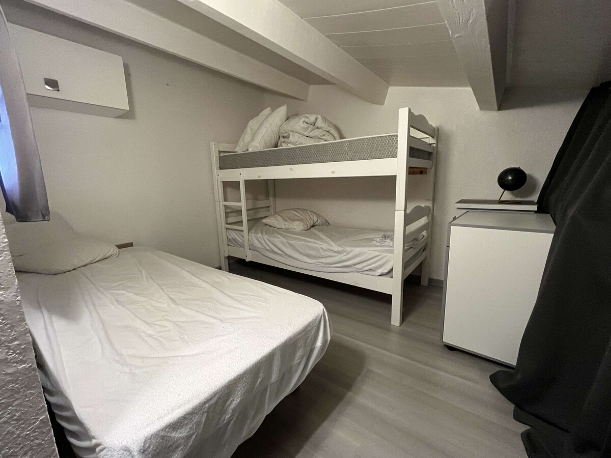 Studio mezzanine 29m² climatisé, 5 pers., parking à Cap d'Agde - Photo 10
