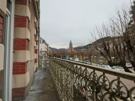 Location appartement à La Bourboule, Appartement 3* au cœur du Massif du Sancy, climatisé, jusquà 6 personnes