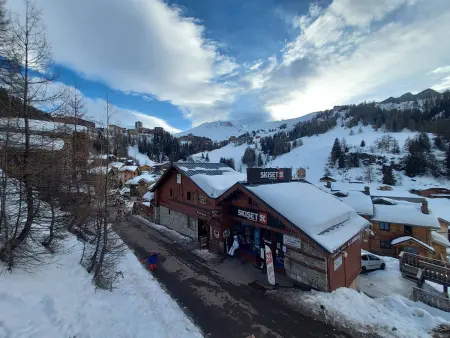 Appartement 2 pièces La Plagne 1800, balcon ensoleillé : photo 19