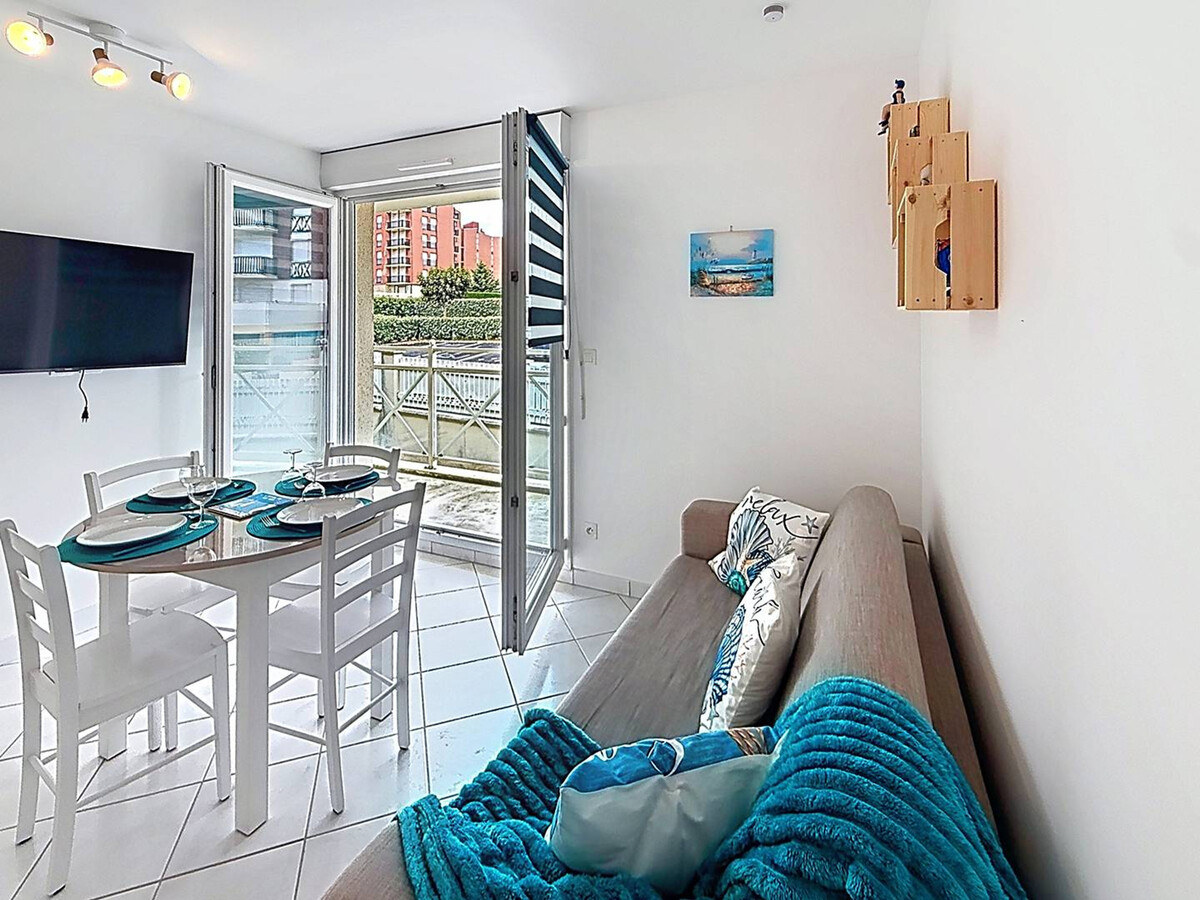 Deux pièces à Cabourg, balcon face à la plage avec parking - Photo 2