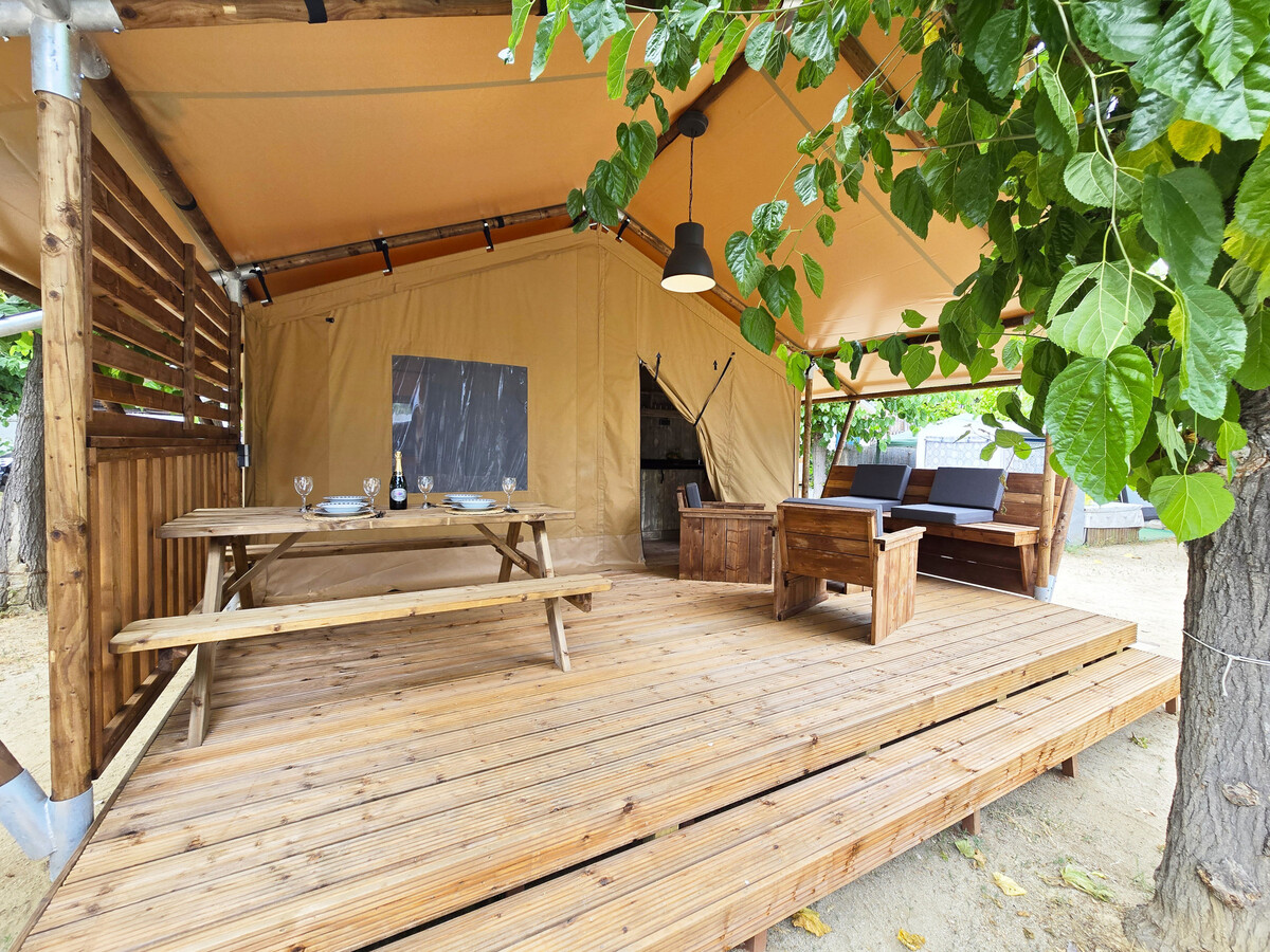 Tente glamping 4 pers. à Canet de Mar avec terrasse - Photo 1