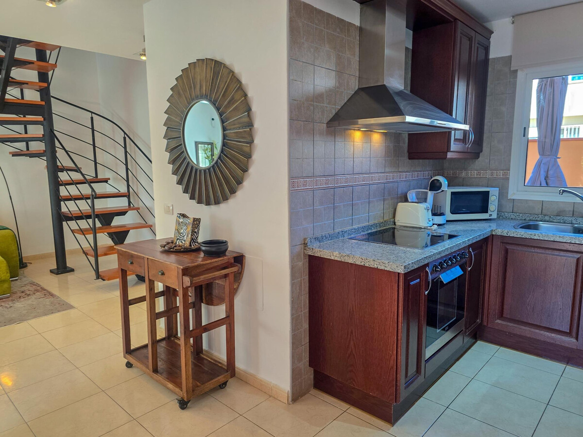 Maison 2 étages avec jacuzzi et terrasses à Palm Mar - Photo 16