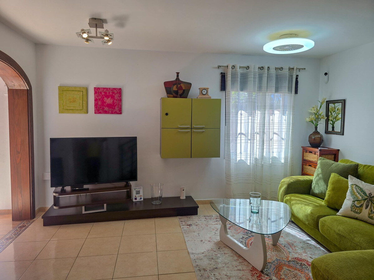 Maison 2 étages avec jacuzzi et terrasses à Palm Mar - Photo 19