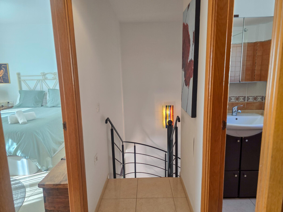 Maison 2 étages avec jacuzzi et terrasses à Palm Mar - Photo 24