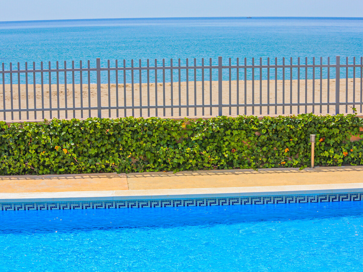 Appartement bord de mer avec 2 piscines à Miami Platja - Photo 2