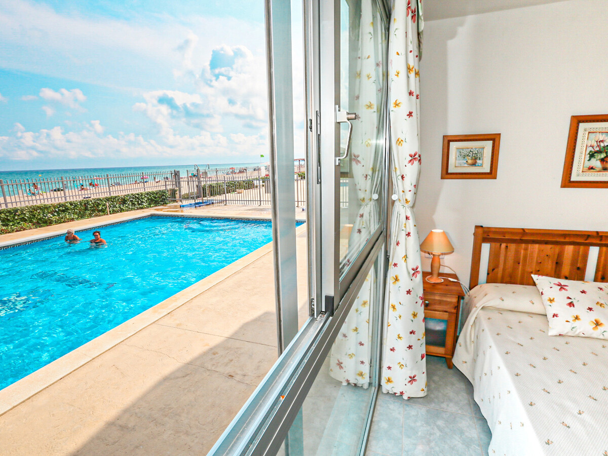 Appartement bord de mer avec 2 piscines à Miami Platja - Photo 17