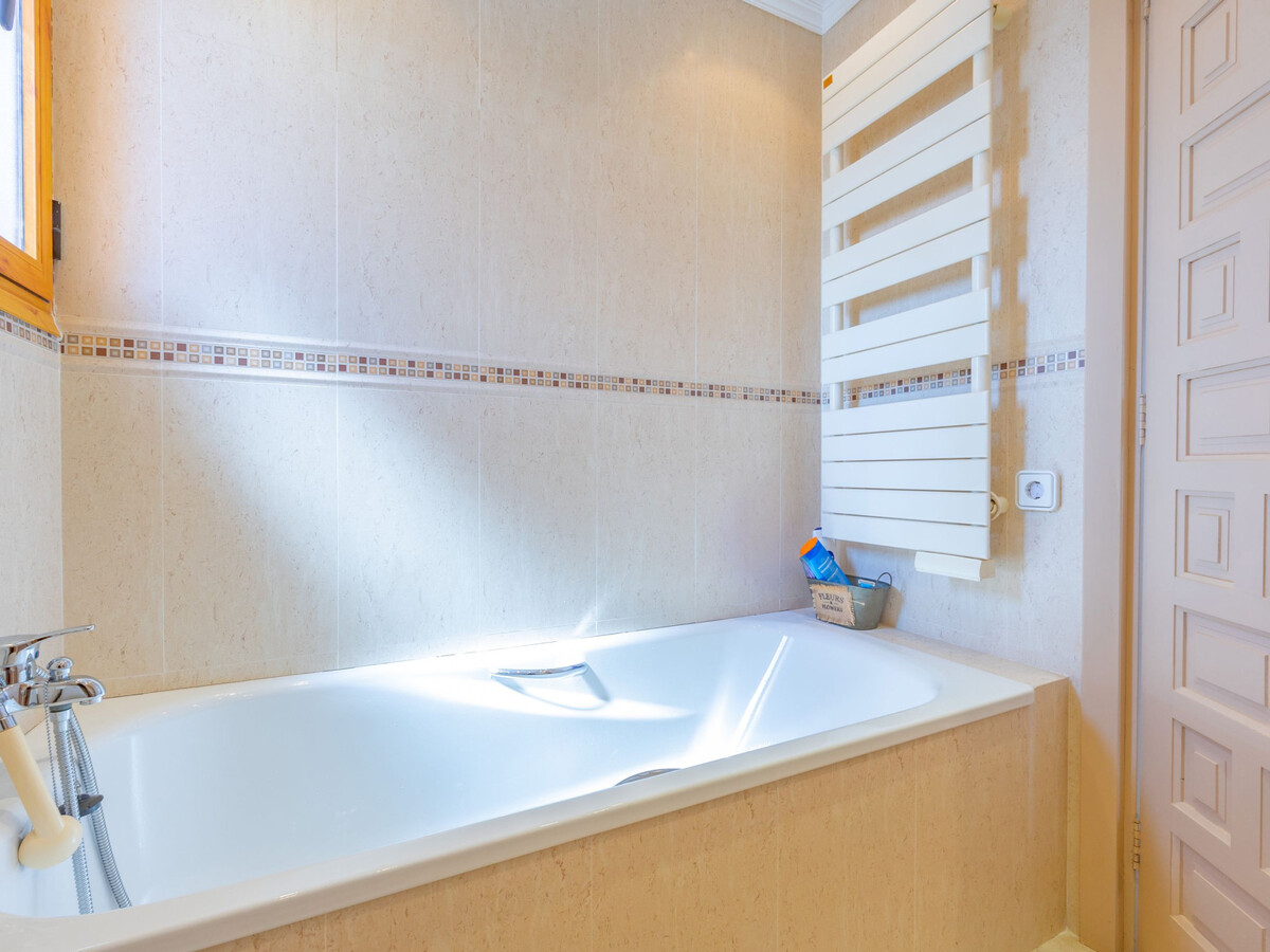 Villa 4 chambres avec piscine 8x4 m à Calpe - Photo 30