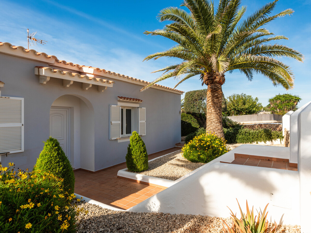 Villa Las Terrazas à Es Canutells : piscine et terrasses - Photo 16