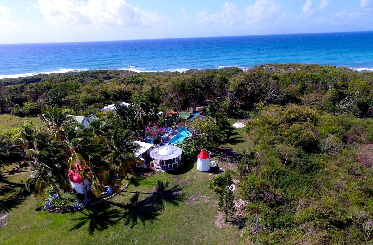 Bungalow avec jacuzzi partagé et piscine à Grand-Bourg, Guadeloupe - Photo 10