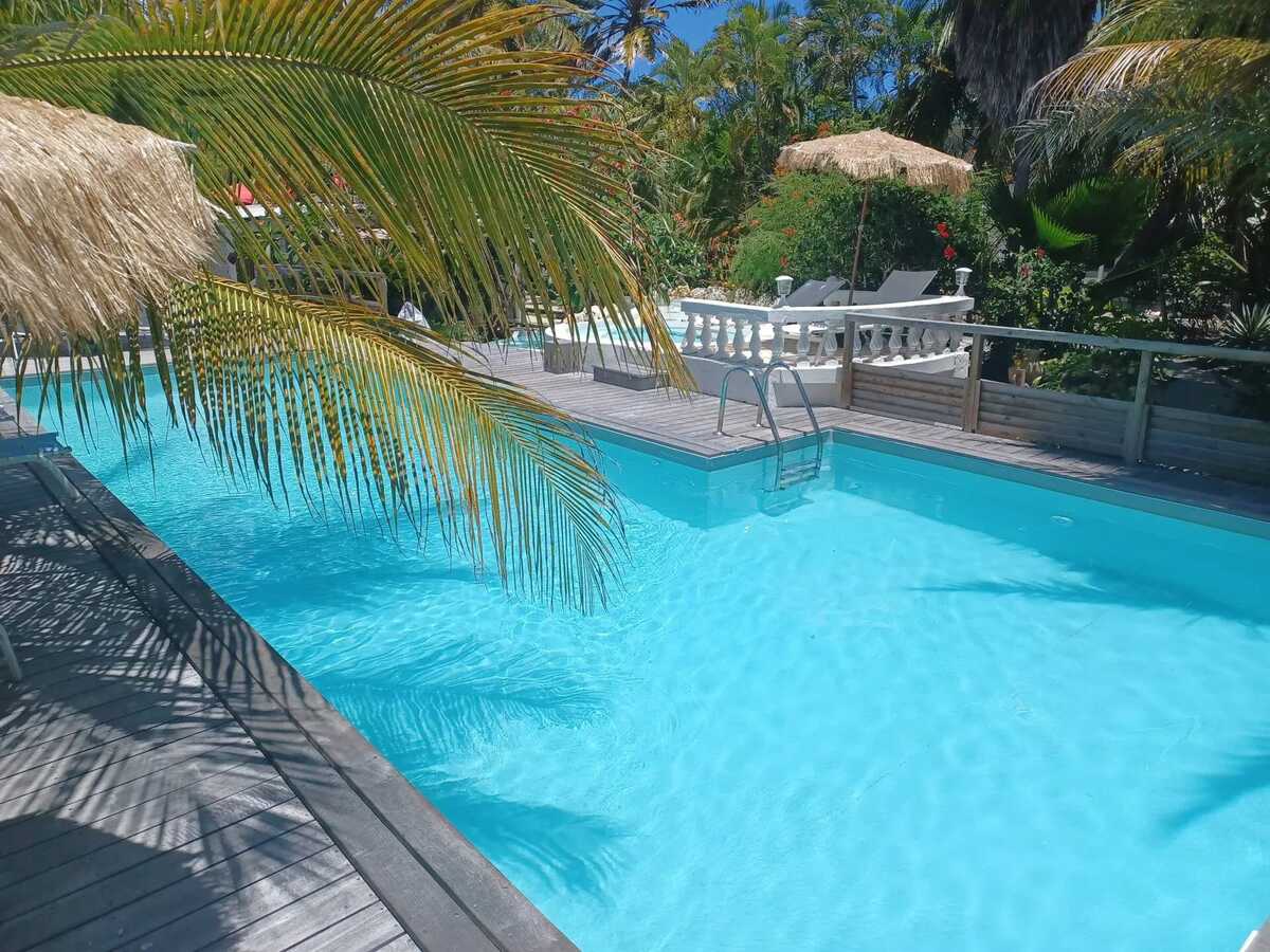 Bungalow avec jacuzzi et jardin privatif à Grand Bourg, Guadeloupe - Photo 5