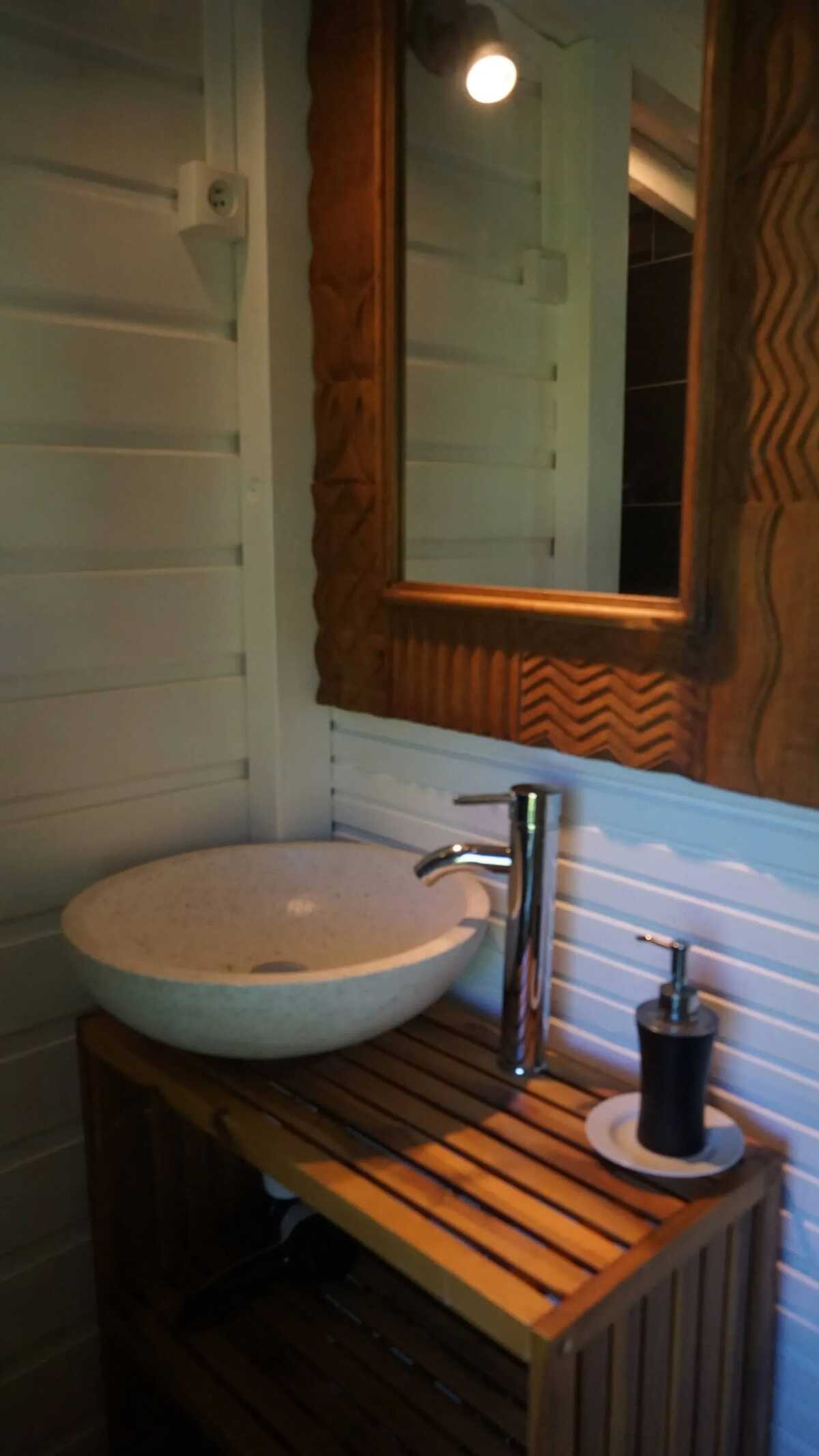 Bungalow avec jacuzzi et jardin privatif à Grand Bourg, Guadeloupe - Photo 11