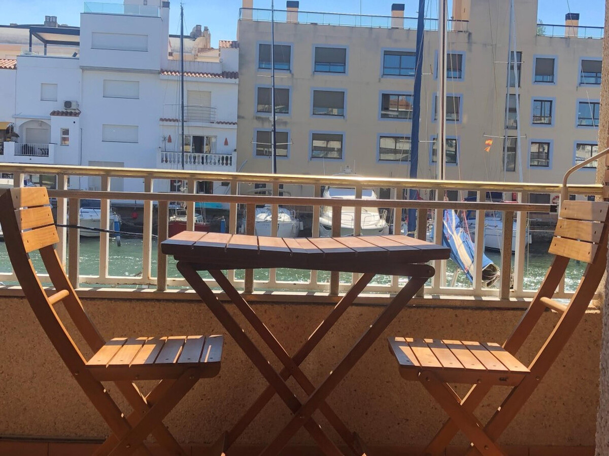 Appartement face aux canaux à Empuriabrava - Photo 3