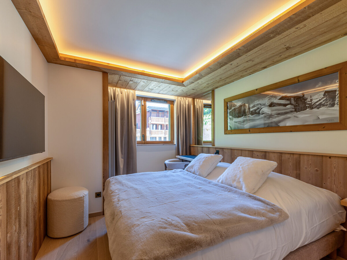 Appartement 4 pièces neuf avec piscine et cheminée holographique - Photo 13