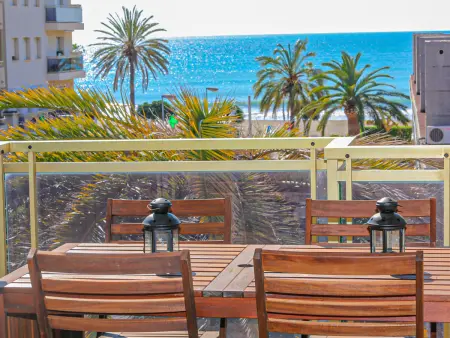 Location appartement à Cambrils, Bel appartement à Cambrils avec vue sur mer et piscine