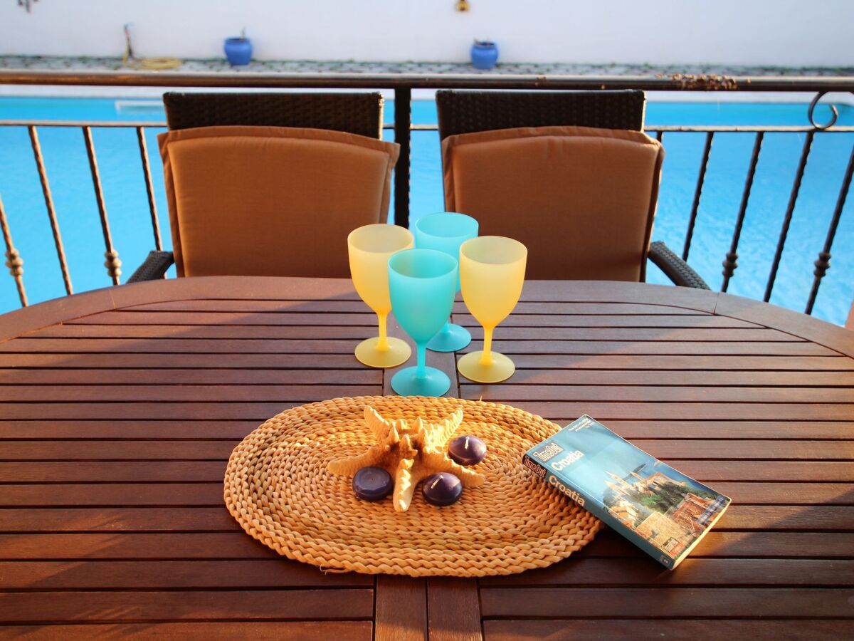 Villa Neela à Dracevac : maison 3 chambres avec piscine - Photo 2