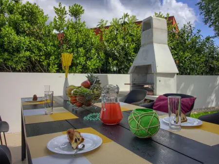 Villa Ema, maison moderne 3 chambres avec piscine privée : photo 2