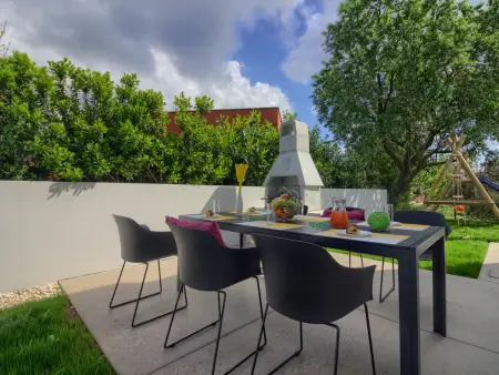 Villa Ema, maison moderne 3 chambres avec piscine privée : photo 3