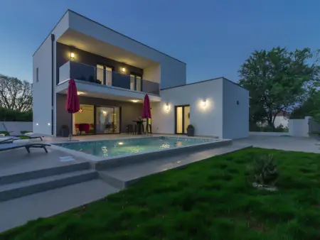 Villa Ema, maison moderne 3 chambres avec piscine privée : photo 5