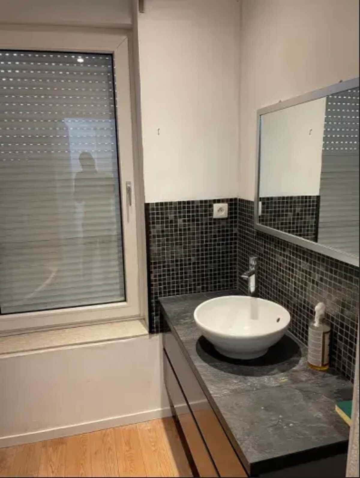 Maison 3 chambres à Mons, jardin clôturé, 120 m² - Photo 12