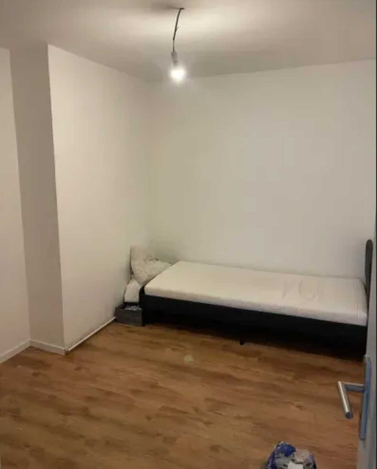 Maison 3 chambres à Mons, jardin clôturé, 120 m² - Photo 15