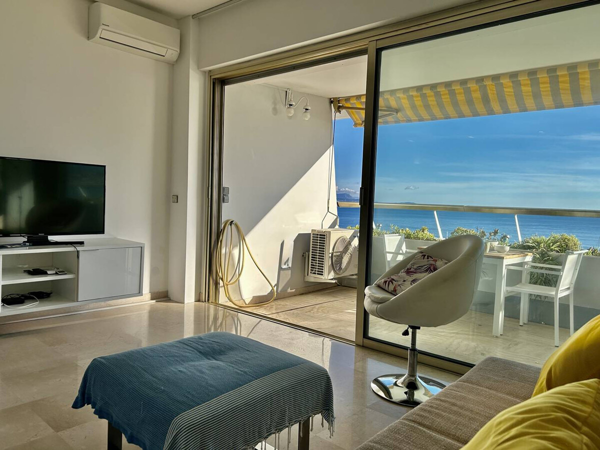 Appartement 11e étage vue mer – Villeneuve-Loubet Plage - Photo 1