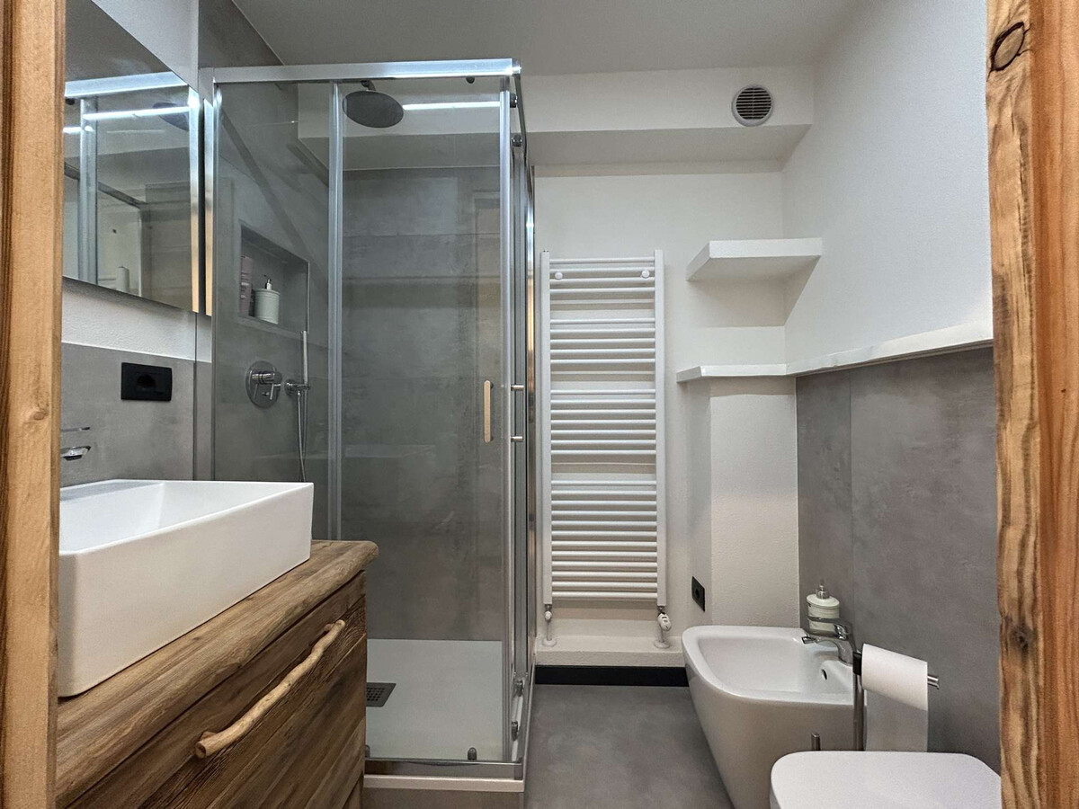 Appartement rénové 2025 avec parking, Montgenèvre - Photo 5