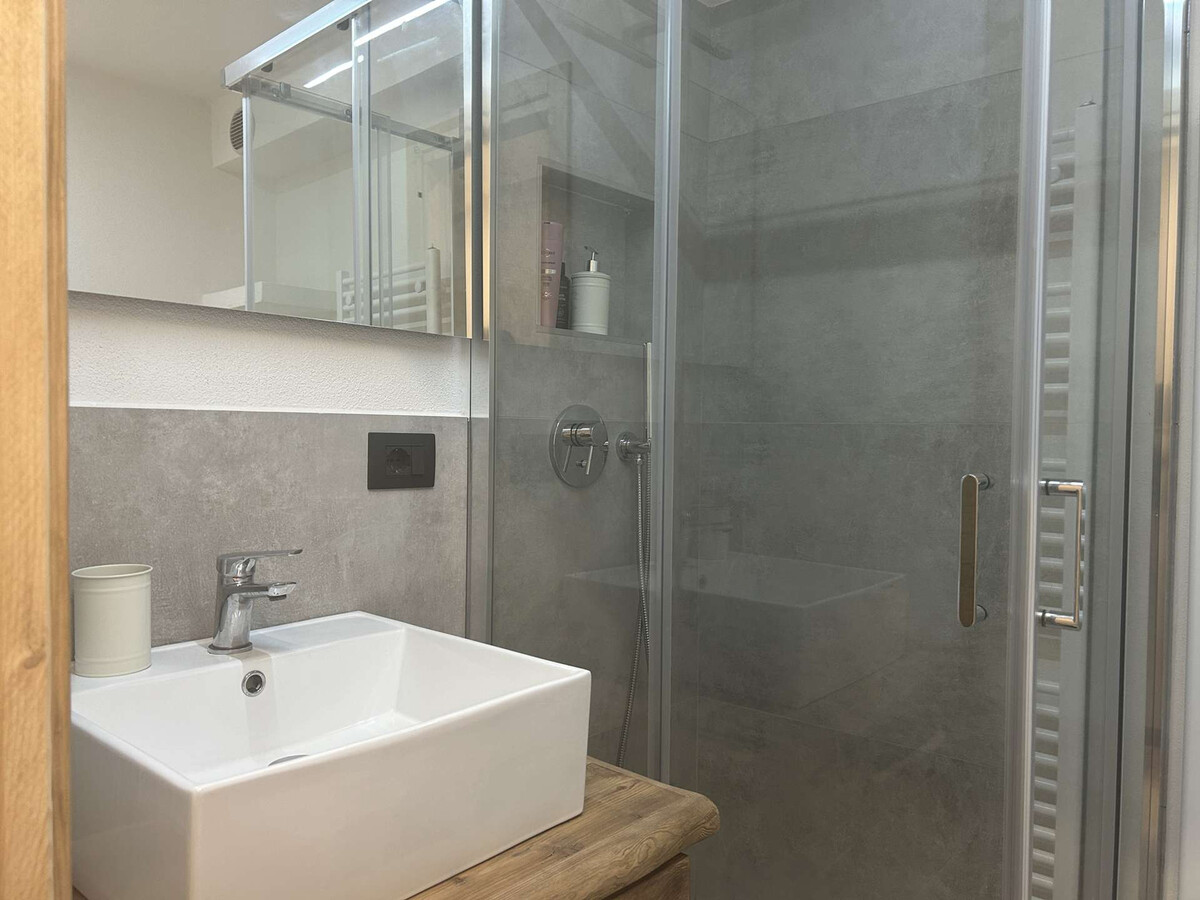 Appartement rénové 2025 avec parking, Montgenèvre - Photo 6