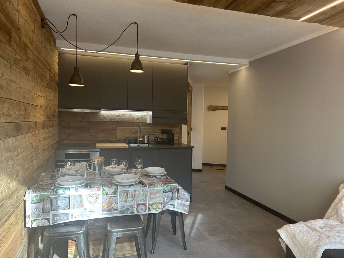 Appartement rénové 2025 avec parking, Montgenèvre - Photo 9