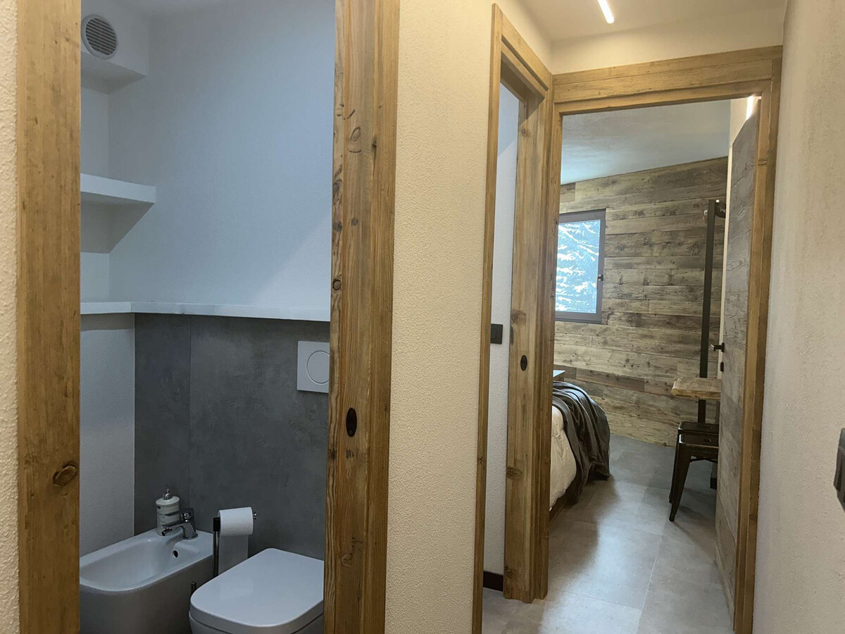 Appartement rénové 2025 avec parking, Montgenèvre - Photo 13