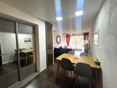 Appartement 2 chambres, terrasse 7,7m² et piscine à Sète : photo 4