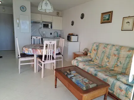 Appartement 4 pers, balcon sud à 150m de la plage : photo 4