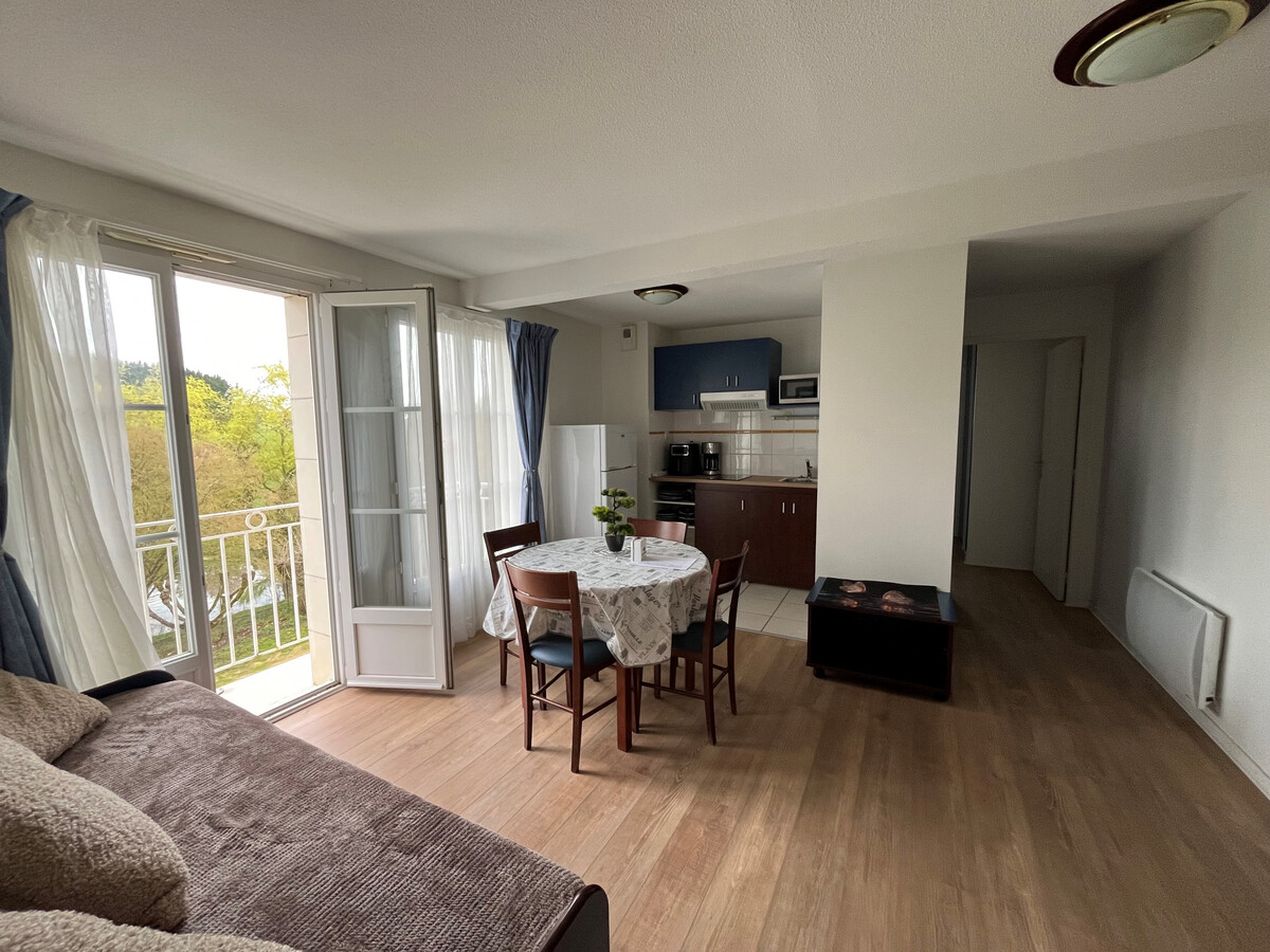 T3 lumineux La Roche-Posay, balcon et piscine - Photo 5