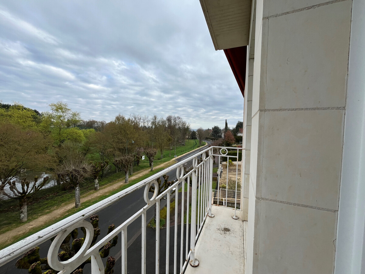 T3 lumineux La Roche-Posay, balcon et piscine - Photo 14