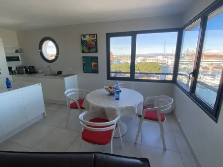 Appartement 4 étoiles en première ligne, vue port à Canet-Plage : photo 5