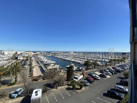 Appartement 4 étoiles en première ligne, vue port à Canet-Plage : photo 9