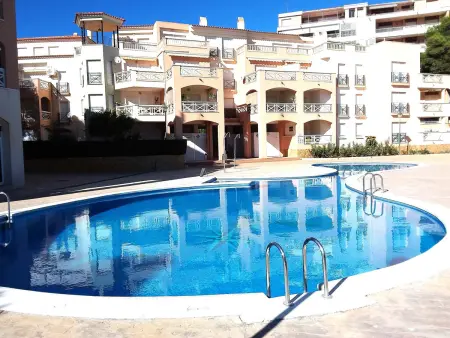 Location appartement à Peniscola, Appartement lumineux 2 chambres avec piscine et parking à Peñiscola