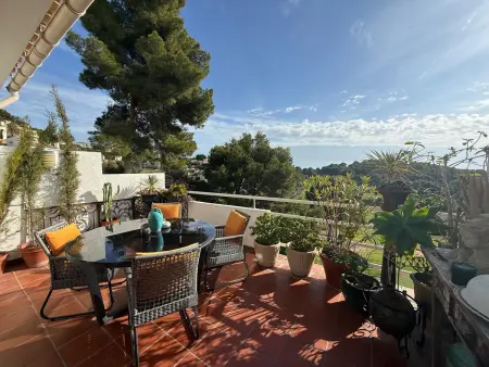 Location appartement à Altea, Appartement spacieux à Altea avec piscine commune et Wi-Fi, proche de la plage