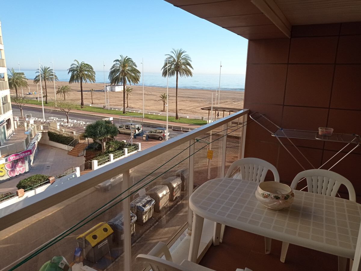 Appartement front de mer à Gandía, animaux acceptés - Photo 1