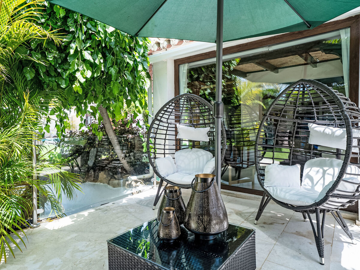 Villa 5 chambres avec salle de jeux 64m², piscine chauffée à Marbella - Photo 13