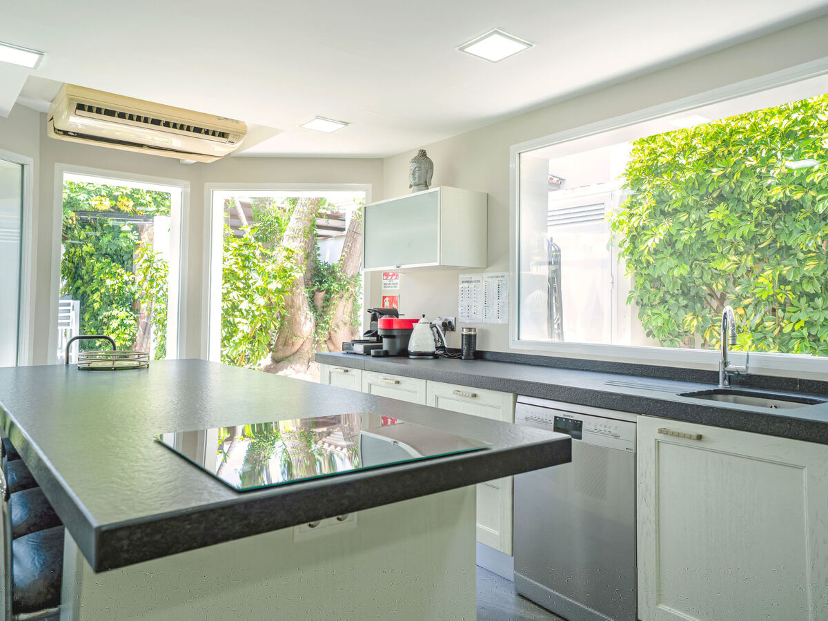 Villa 5 chambres avec salle de jeux 64m², piscine chauffée à Marbella - Photo 64