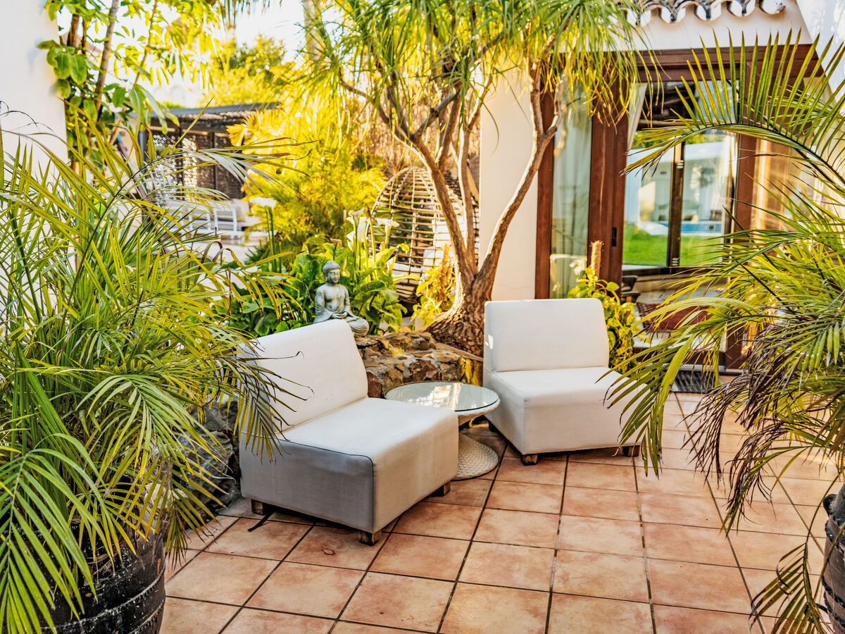 Villa 5 chambres avec salle de jeux 64m², piscine chauffée à Marbella - Photo 65