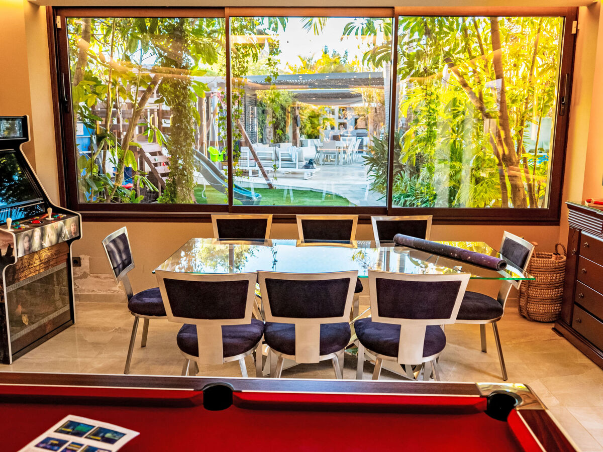 Villa 5 chambres avec salle de jeux 64m², piscine chauffée à Marbella - Photo 83