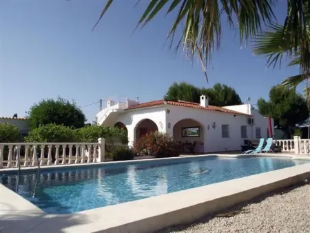 Location maison à Oliva, Villa im spanischen Stil mit großem Pool und ein