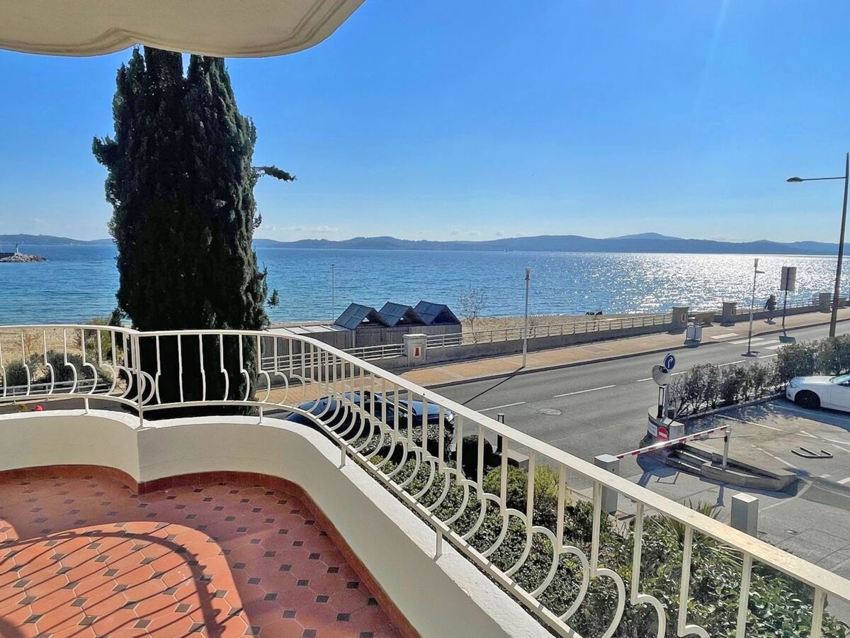 Mazet vue mer au cœur de Sainte-Maxime - Photo 1