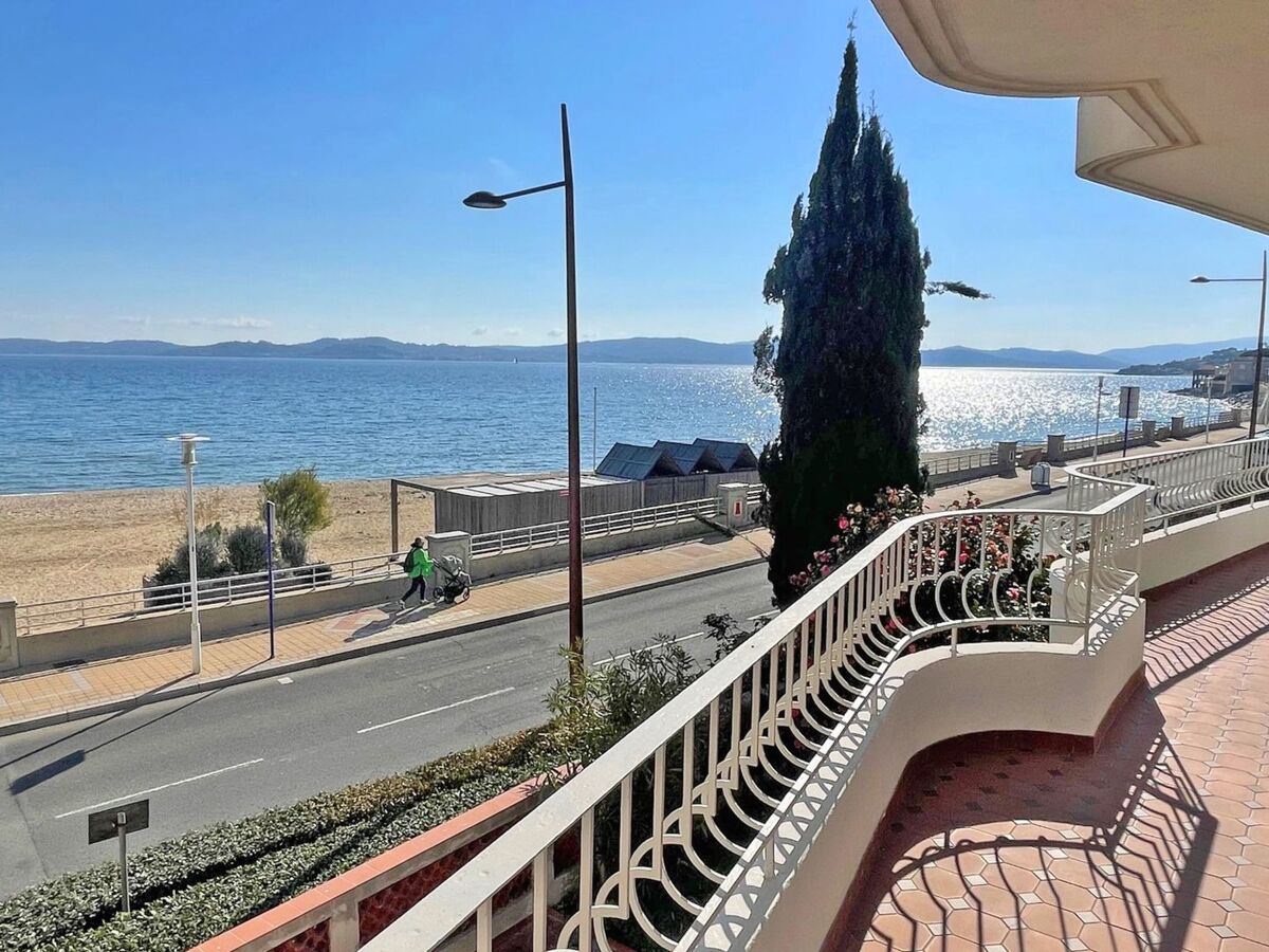 Mazet vue mer au cœur de Sainte-Maxime - Photo 13