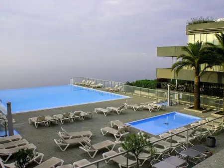 Location appartement à Eze, mit Pool Infinity