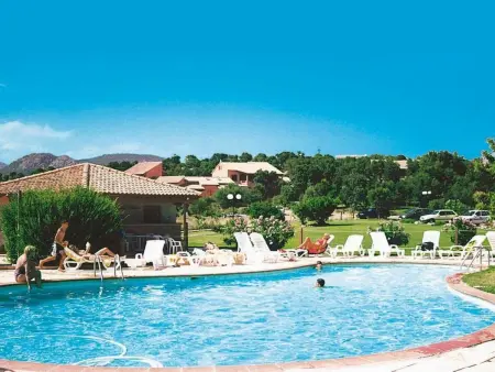 Location appartement à Tarco, Unterkunft mit AC, Gemeinschaftspool, Nähe zum Meer