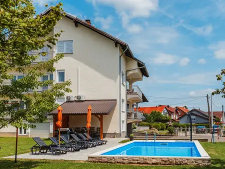House Dugo Selo M&A – Maison 8 pers. avec piscine : photo 24